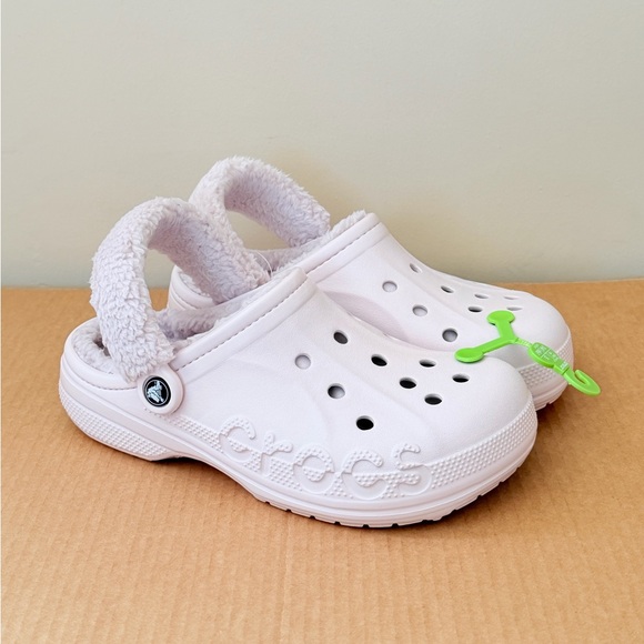 CROCS Shoes - CROCS Baya Faux Fur Lined Clogs Women’s Size 9 | Men’s Size 7 | Barely Pink